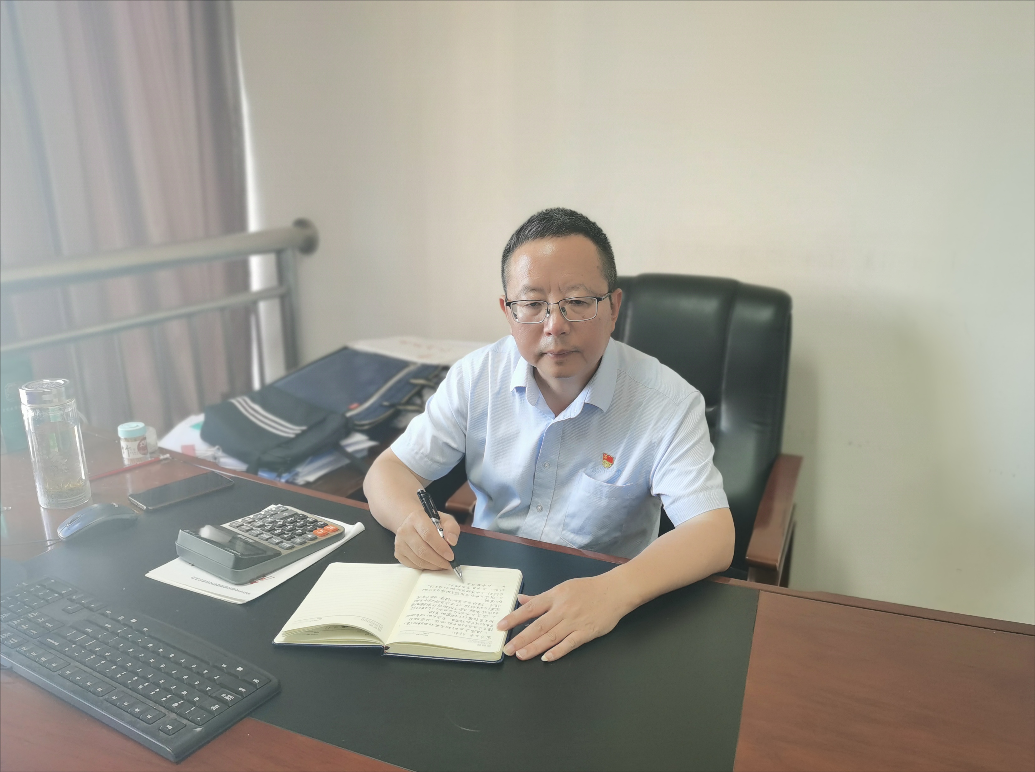 “创业先锋”肖邦勇：  强党性，，，，，学思践悟；；；；；；建新功，，，，，继续作为_抖圈